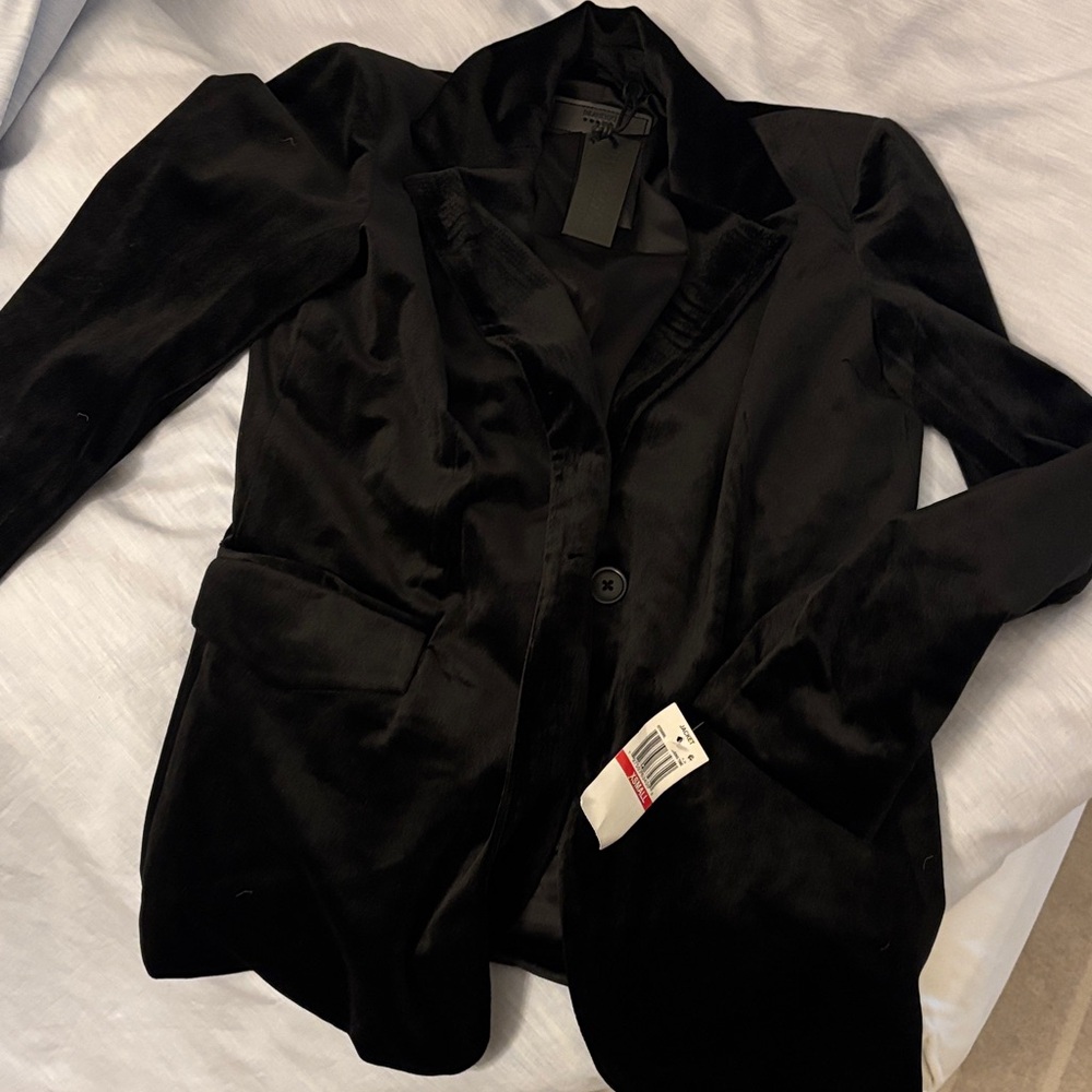 Elegant Black Women's Blazer